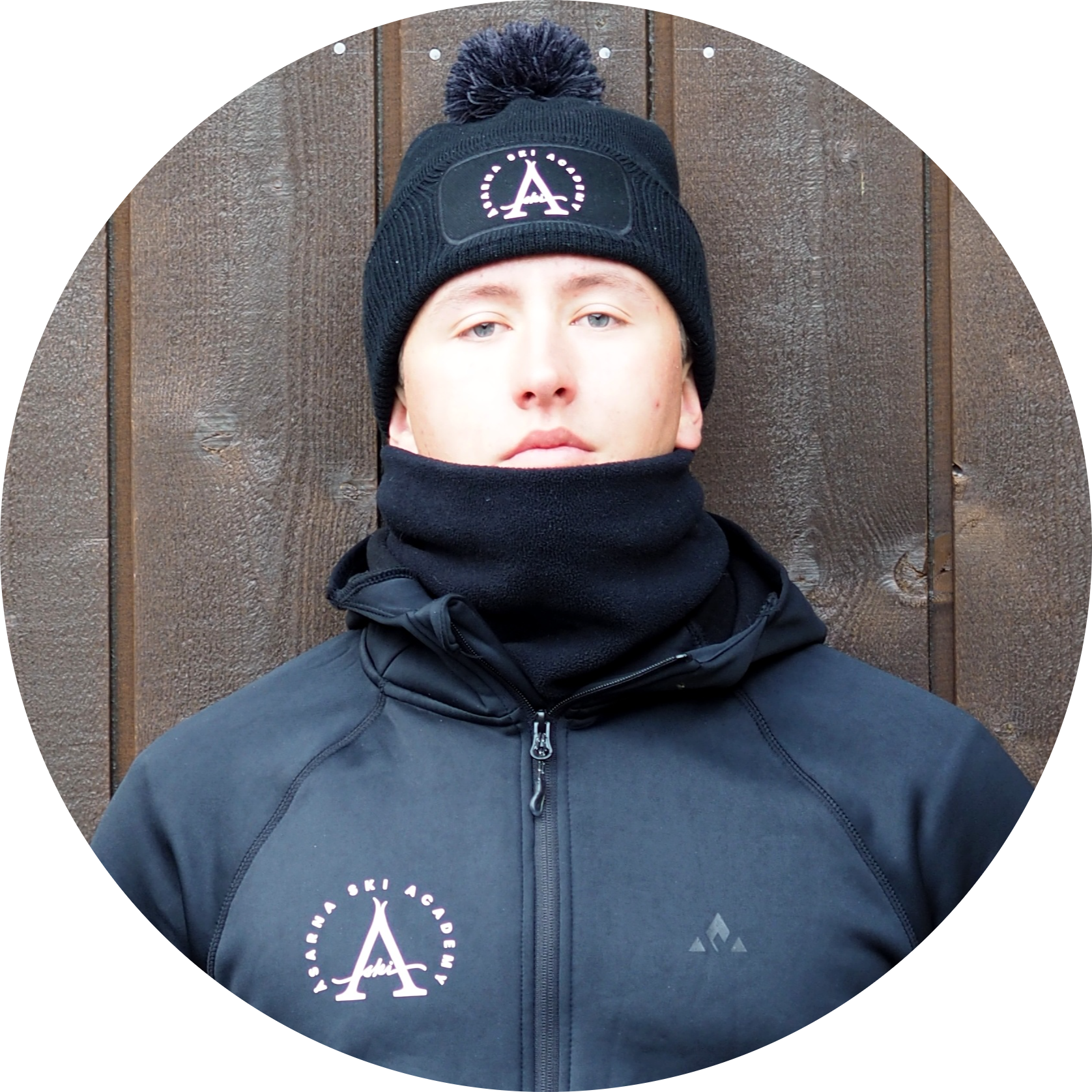 PA090007 (1)-photoaidcom-cropped