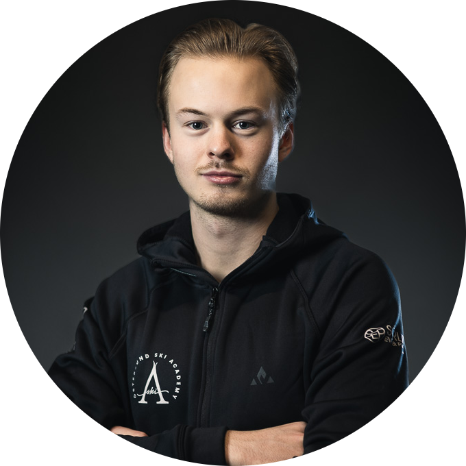 FE5A4078 (1)-photoaidcom-cropped